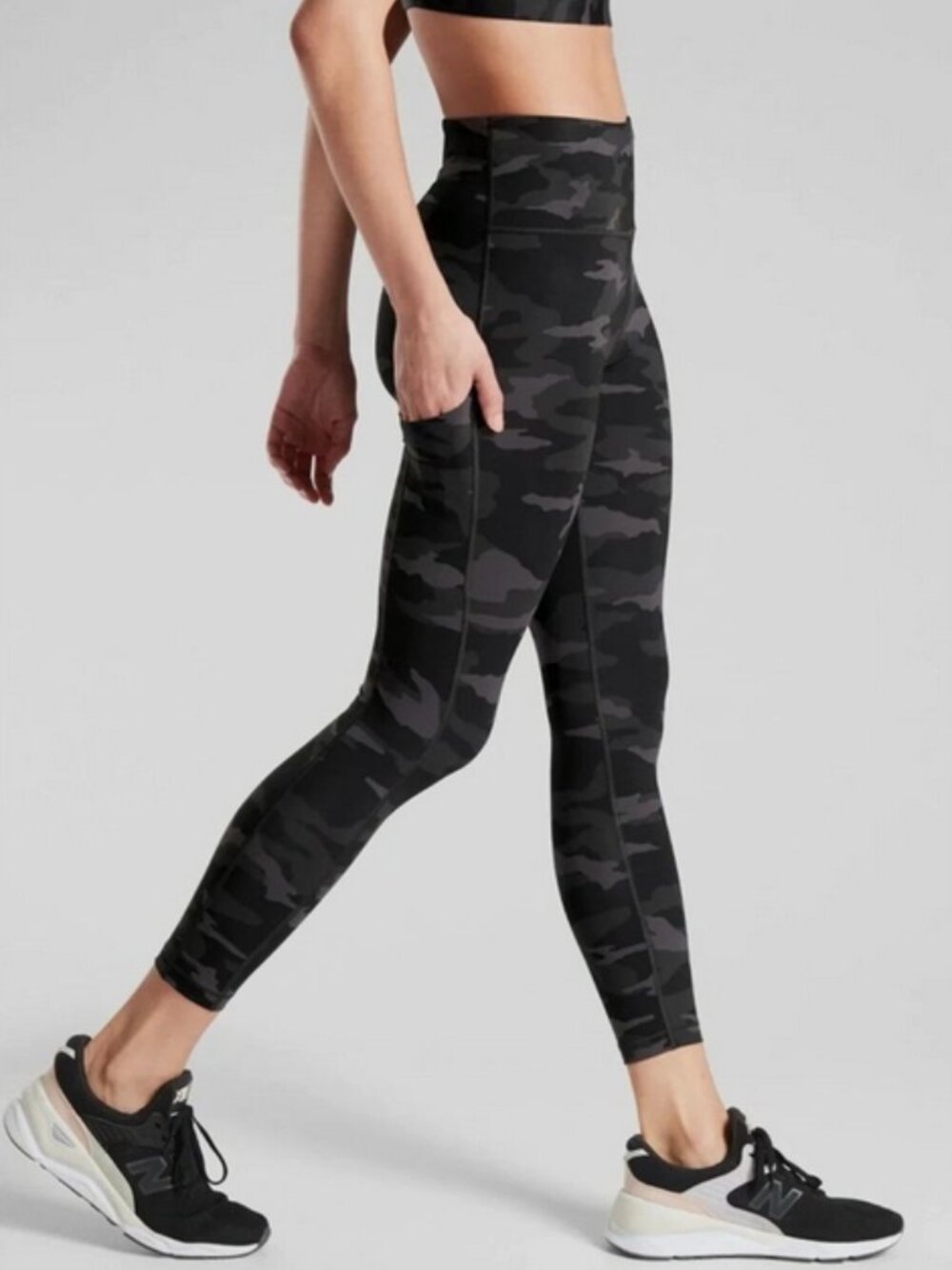 NEW NWT Athleta Ultimate 7/8 Camouflage Camo Pockets Leggings - Size X-Small